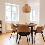 Mintgraz - 1 Bedroom With Terrace